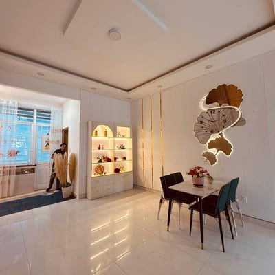 Miete eines geräumigen 4-stöckigen Hauses, Stadtteil Hoa Xuan, Da Nang, Vietnam